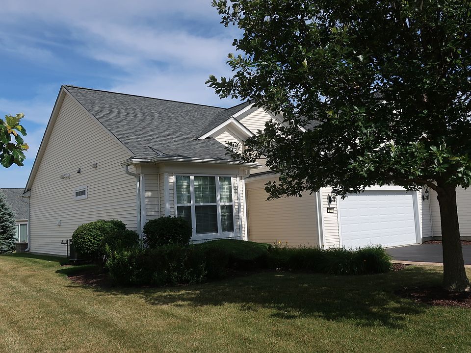 1st image of 810 Blue Stem Dr #810