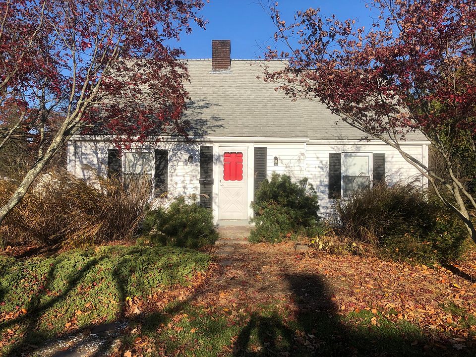 1st image of 21 Alden Dr