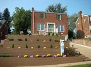 526 Clemson Dr, Pittsburgh, PA