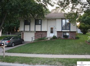 8712 S 143rd St, Omaha, NE 68138