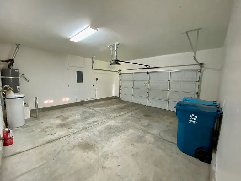 10975 Pumpkin Ridge Ave — Photo 25