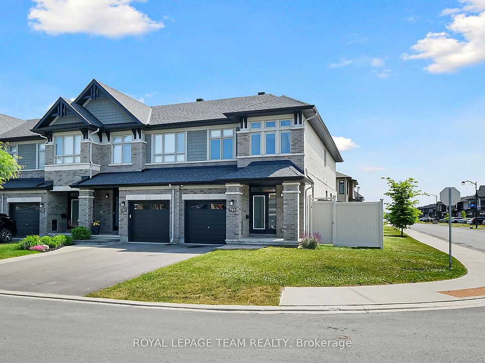 1st image of 799 Cairn Cres