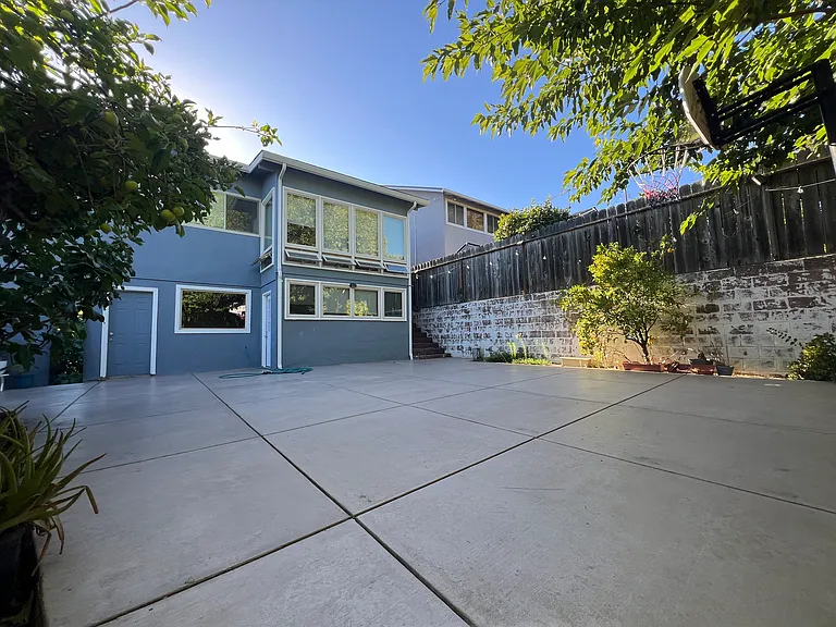 18798 Center St — Photo 17