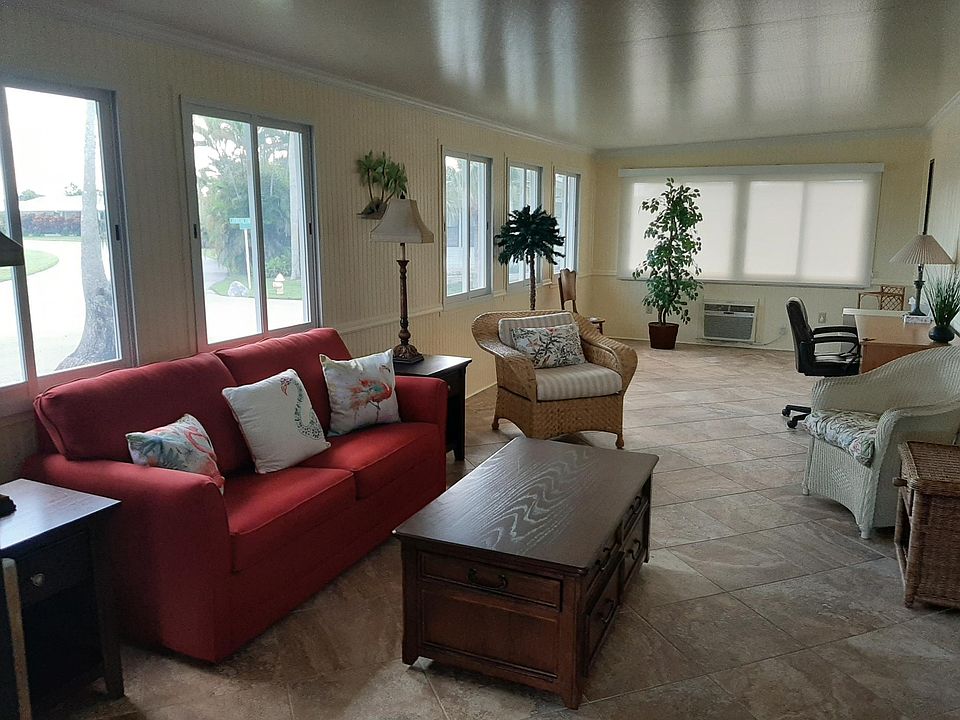 1st image of 158 Coconut Palm Cir #158