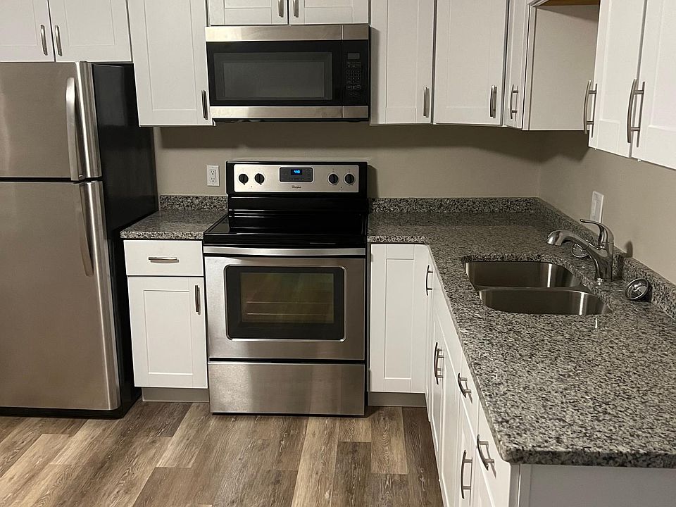 1st image of 62 Pearl St #62