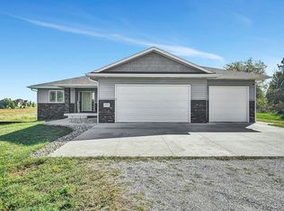 16670 S 72nd St, Roca, NE 68430