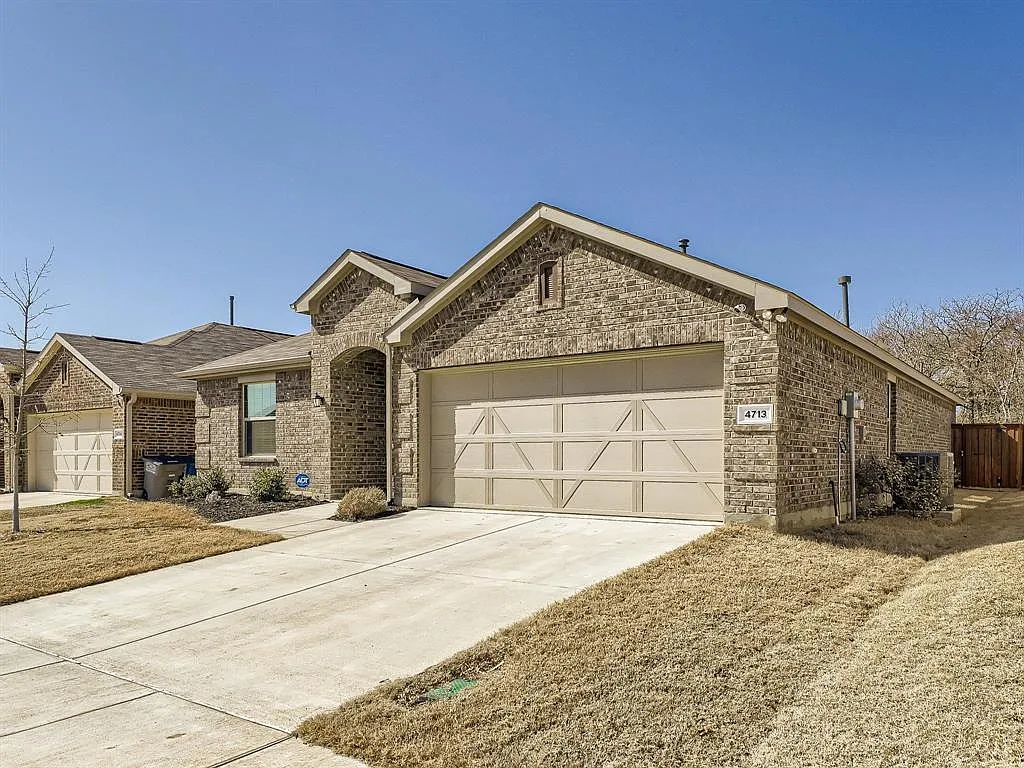 Building Photo - 4713 Bluestone Rd