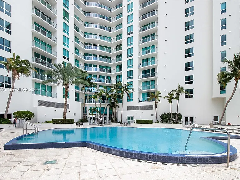 300 S Biscayne Blvd #L-428 — Photo 22