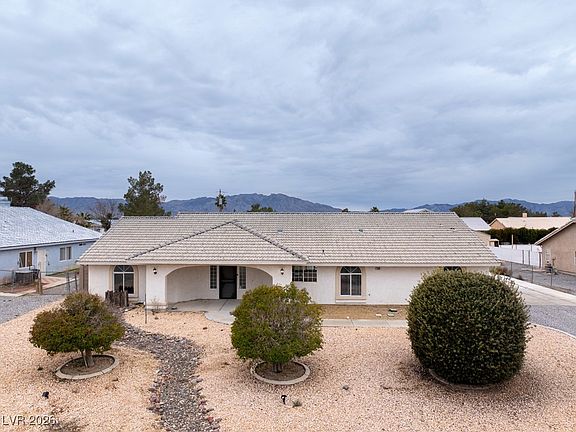 3rd image of 2380 Xenia Ave