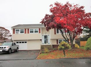 9 N Way, Hopatcong, NJ 07843