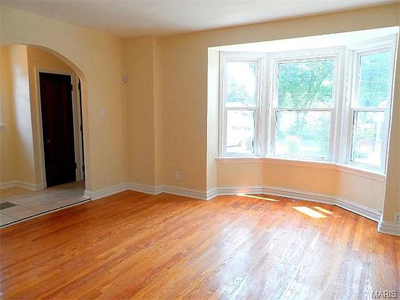 4th image of 8743 Northcrest Ln
