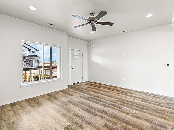5th image of 1607 Aspen Ct