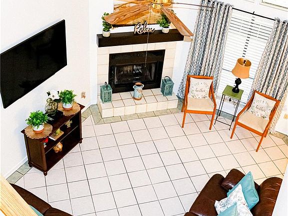4th image of 4444 Dunwoody Pl #23