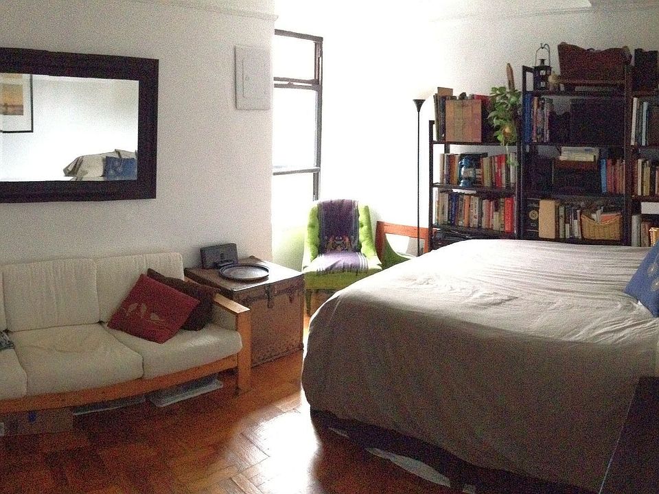 1st image of 226 E 12th St APT 10D