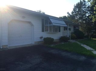 554 Hollywood Ave, Toms River, NJ 08753