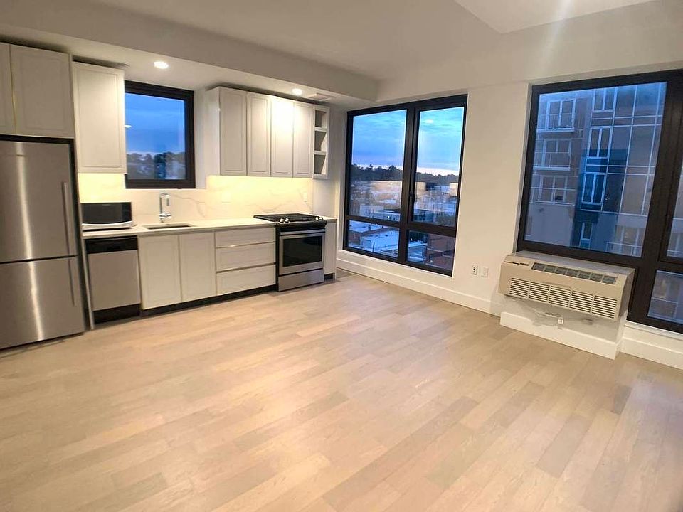 1st image of 571 4th Ave #503