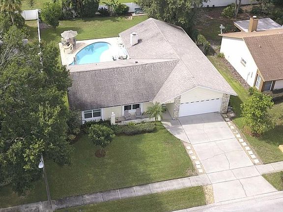 2nd image of 1528 W Crossbeam Cir