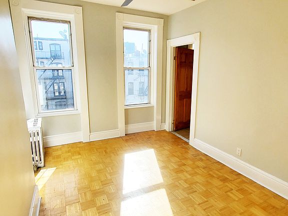2nd image of 214A 14th St #Top