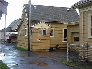 2nd image of 911 Soule Ave