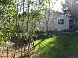 1052 54th St, Springfield, OR 97478