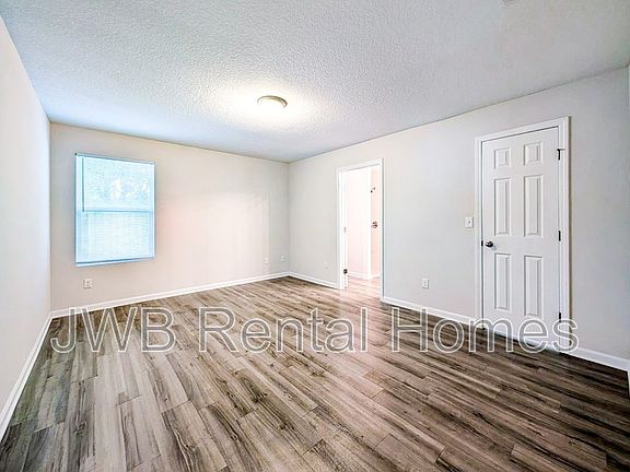 5th image of 8000 Dandy Ave