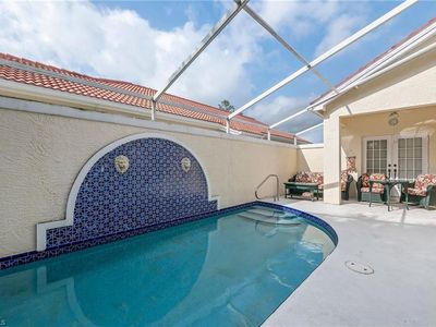 327 Pindo Palm DR, Naples, FL, 34104