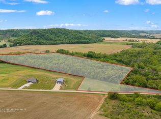 999 Old Mill Dr, Lone Rock, WI 53556
