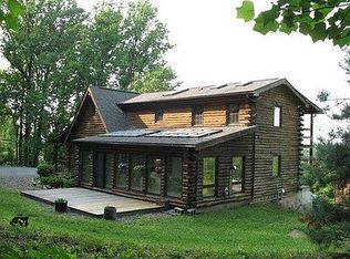 755 Chestnut St, Douglassville, PA 19518