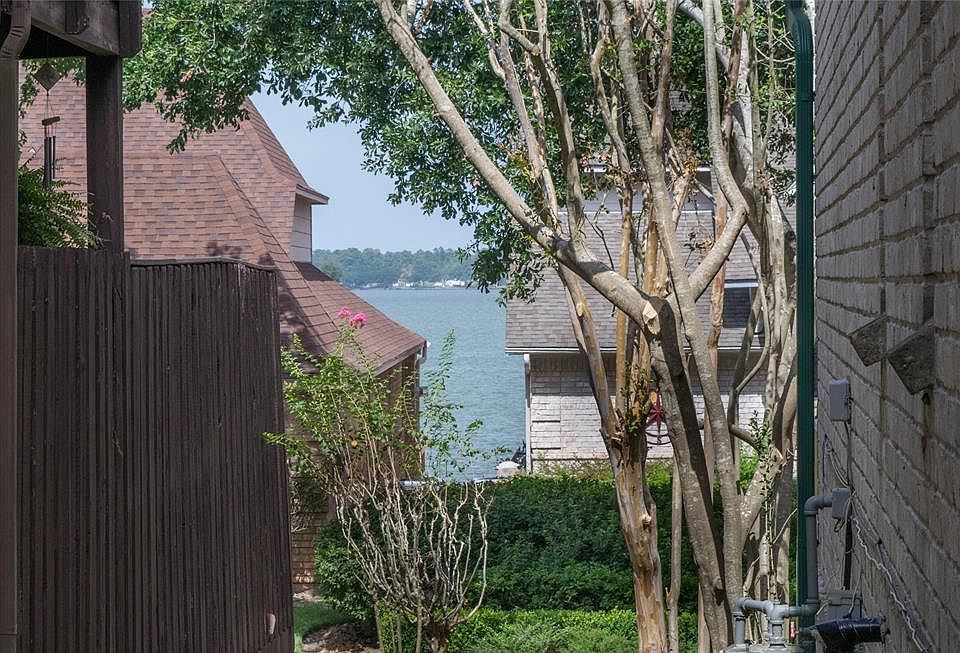 1st image of 20134 Atascocita Shores Dr