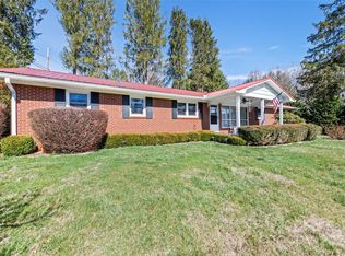 234 Bramlett Dr, Waynesville, NC 28785