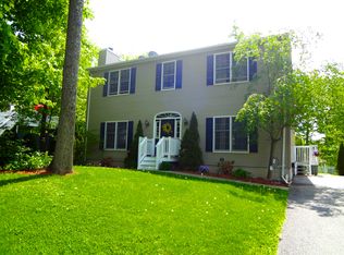 2 Joan Ln, Highland Lakes, NJ 07422