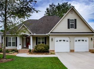 511 Tanasi Cir, Loudon, TN 37774