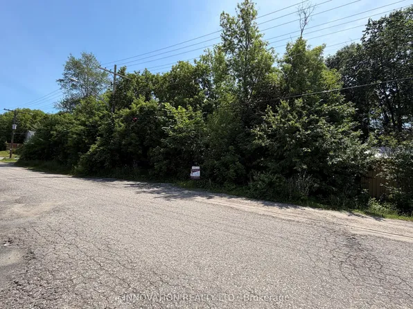 56 Thomas St N, Arnprior, ON K7S 2H6