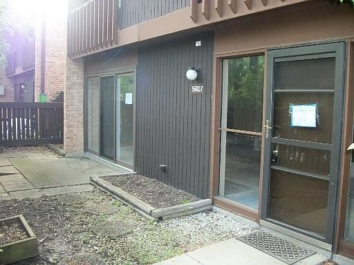 1st image of 5927 Oakwood Dr