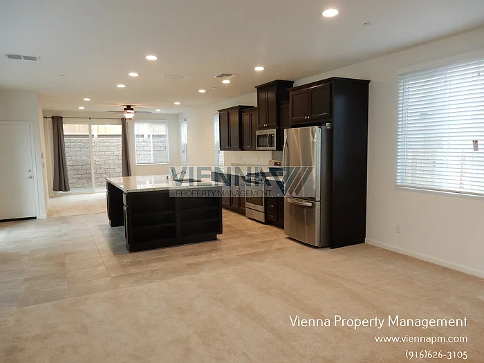 1271 Goldenrod Way — Photo 8