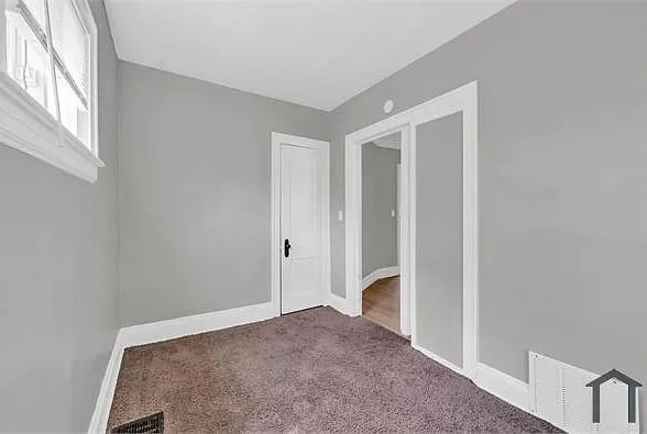 3218 E 117th St #1 — Photo 9