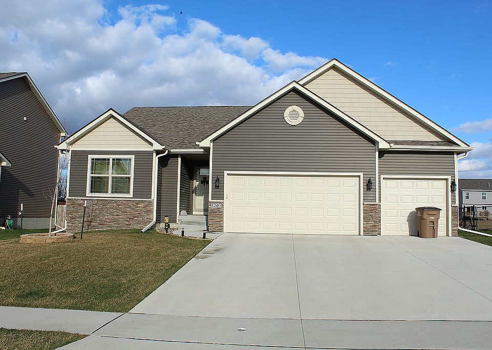 1st image of 1201 Caitlin Dr SE