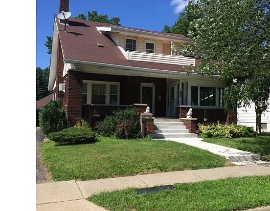 3rd image of 639 Broad Blvd