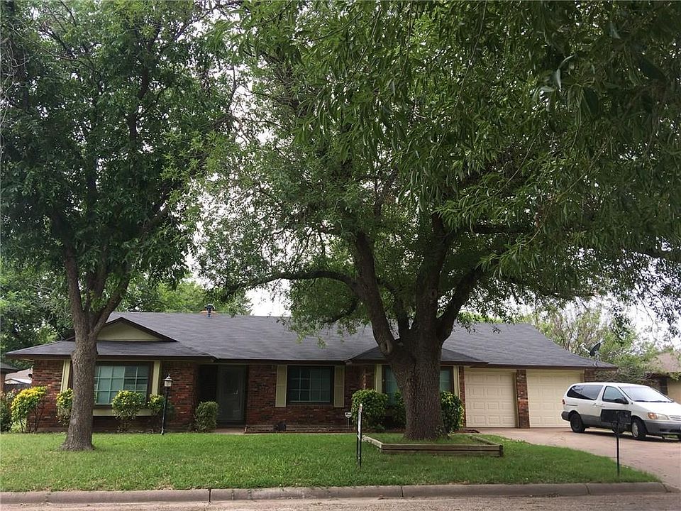 1st image of 45 Cobblestone Ln