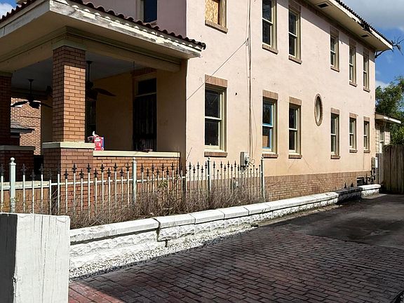 2nd image of 234 W 6TH Street