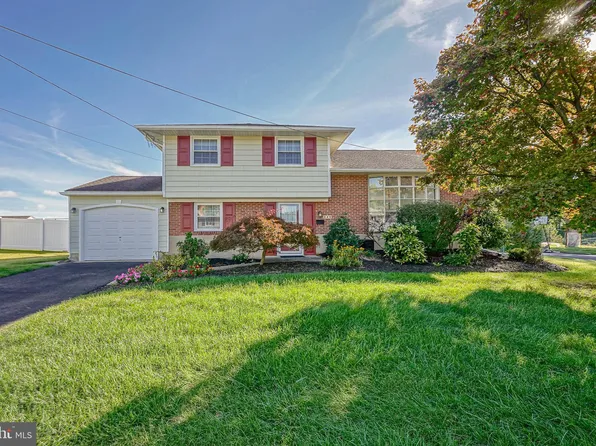 229 Mardale Dr, Somerdale, NJ 08083