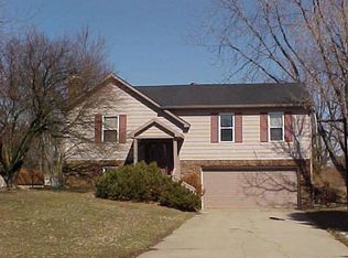 18 W Foxwood Dr, Brownsburg, IN 46112