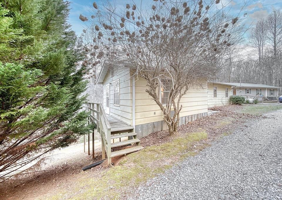 1st image of 713 Mountain View Dr