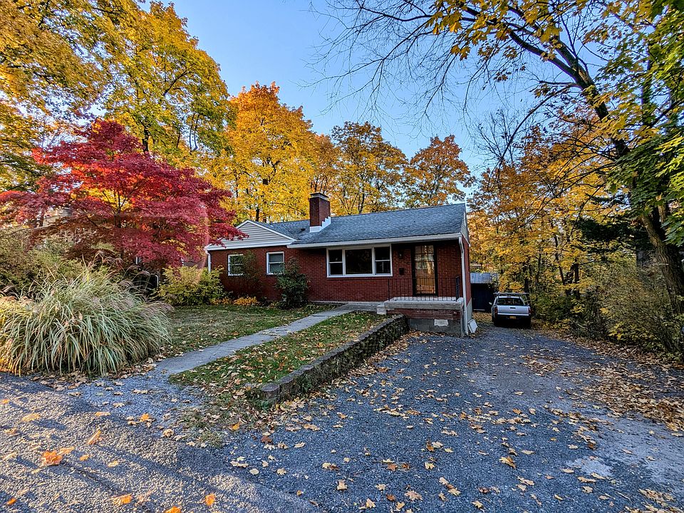 1st image of 4 Lookout Ave