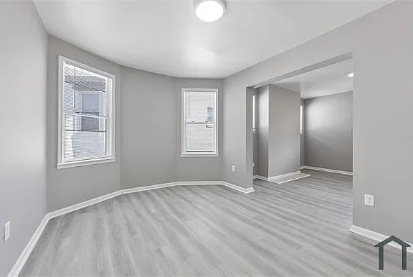 3306 Clifton Ave — Photo 12