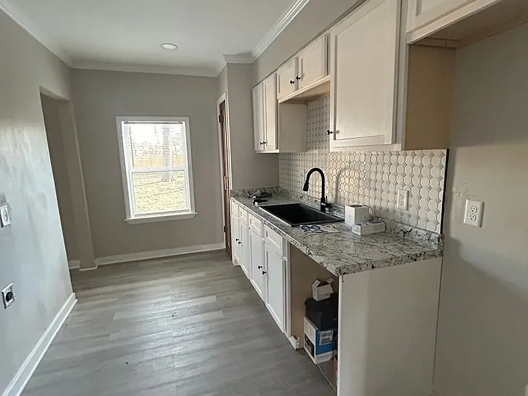 2737 Fizer Ave — Photo 2