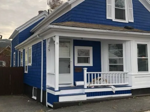 5 Pearl St, Gloucester, MA 01930