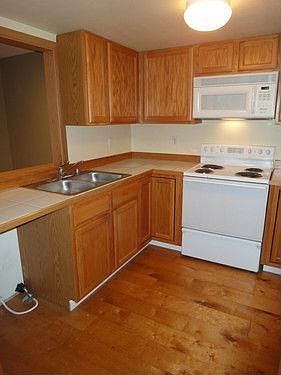 5th image of 3717 Caifornia Ave SW #203
