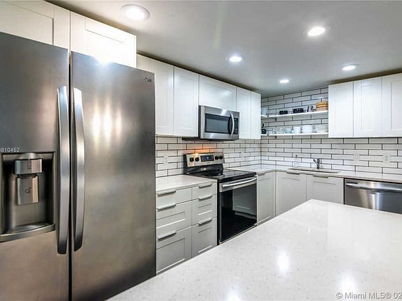 5th image of 3350 NE 192nd St #2J-B