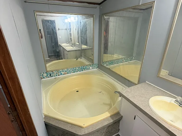 214 Wythe Creek Rd #121 — Photo 11